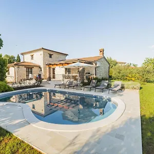 Villa Wunderschöne Jurinea Mit Privaten Pool, Barat (Porec)
